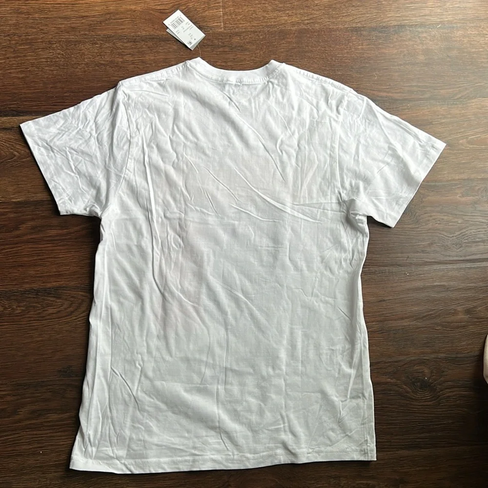 NWT Men's Blink-182 Graphic T-Shirt | Blink-182 | Blink-182 Concert Tee - Picture 5 of 5